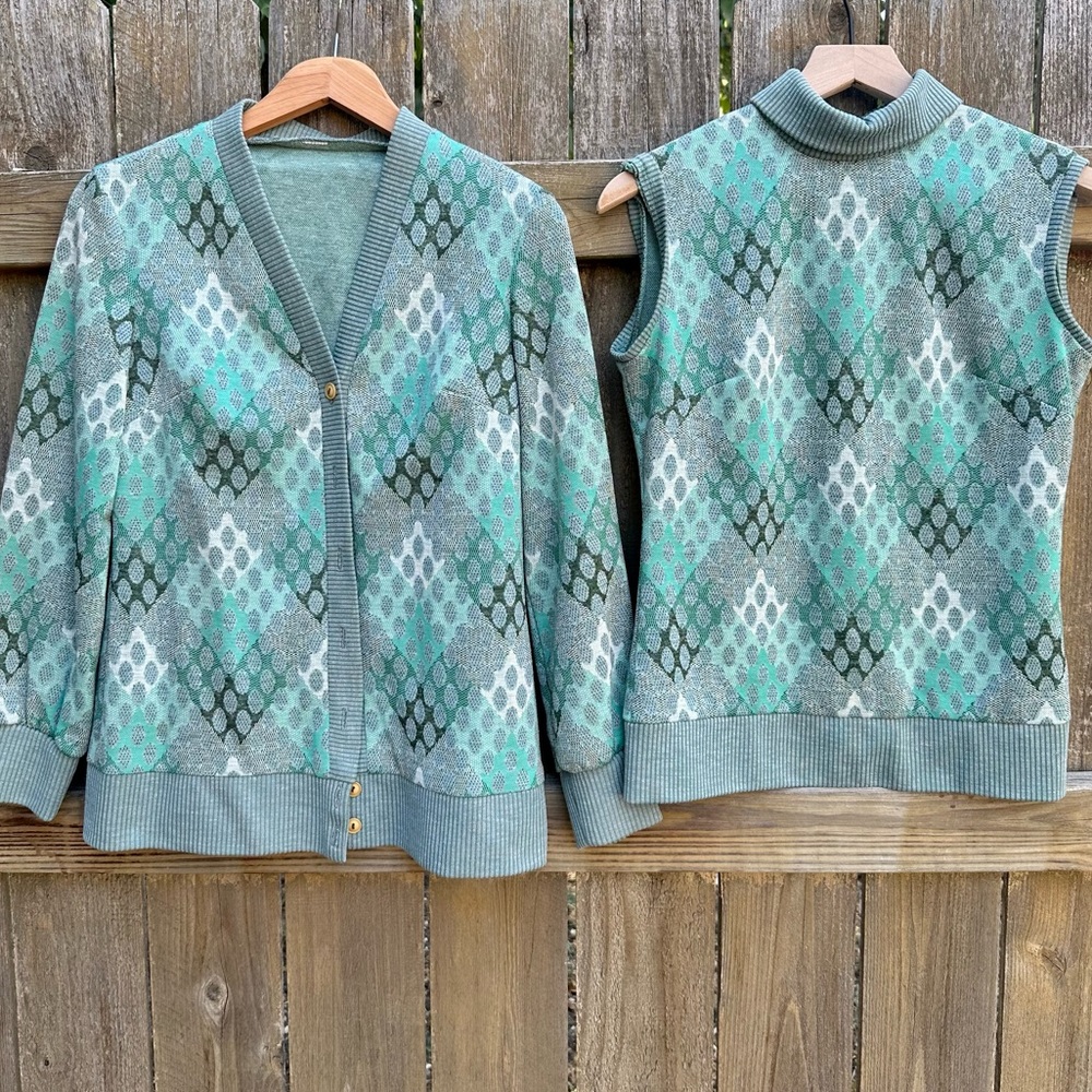 Bleeker Street Vintage 1960s mod sweater set